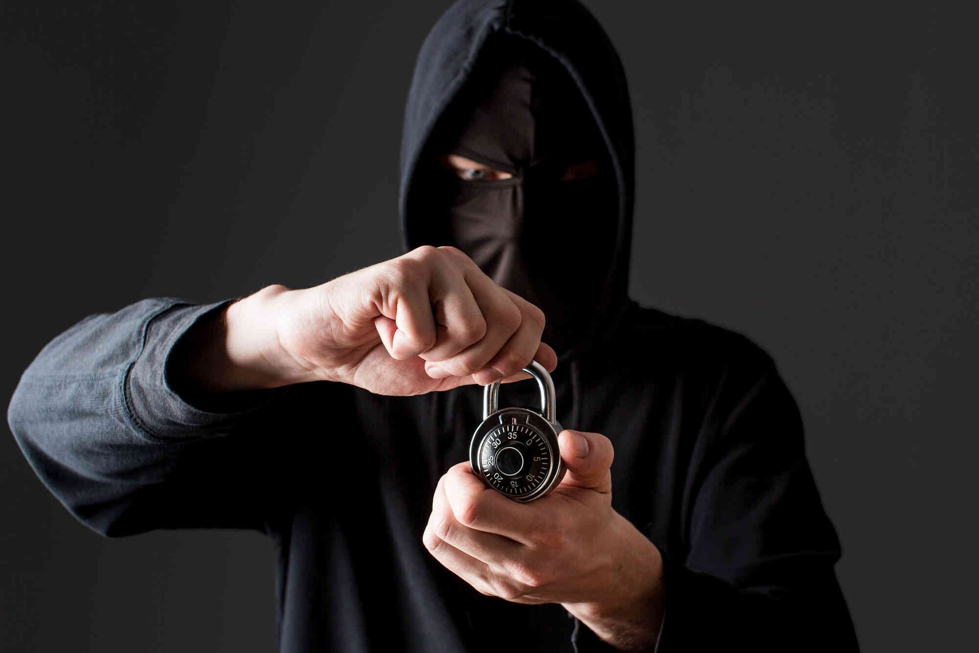 Wirusy i złośliwe oprogramowanie: odzyskiwanie danych po ataku ransomware